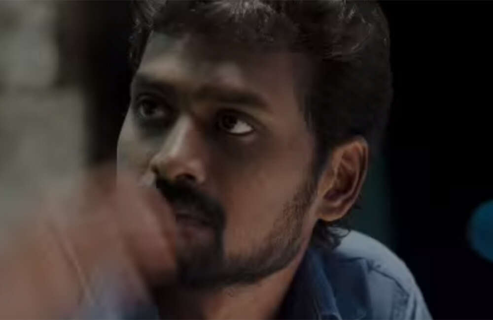 A still from Tharisu Nilam
