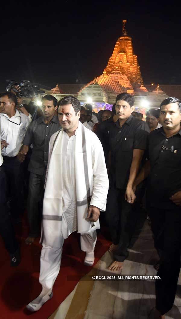 Rahul Gandhi holds roadshow in Gujarat