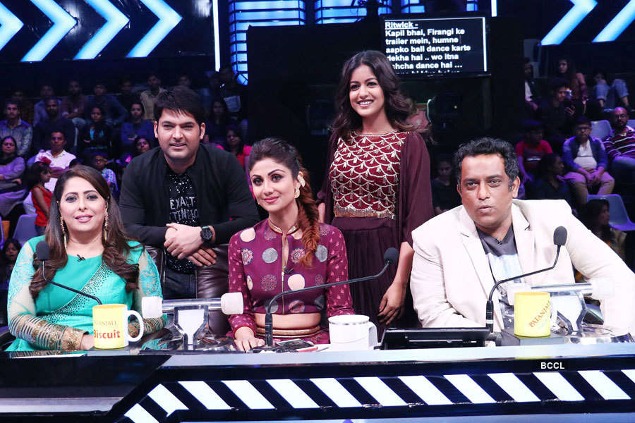 Super Dancer Chapter 2: On the sets