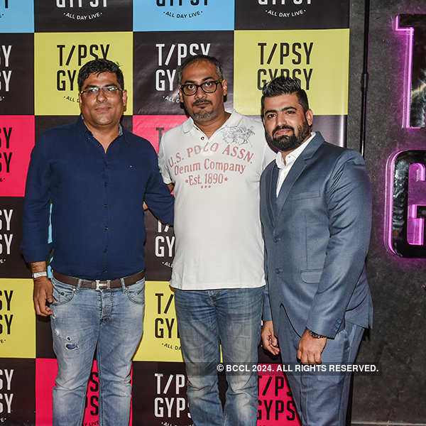 Karan Patel, Rucha Gujarati and many other TV stars attend gastropub launch party