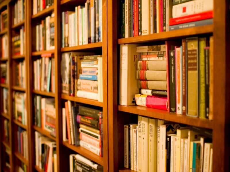 What are the number of new book titles published in the US each year?