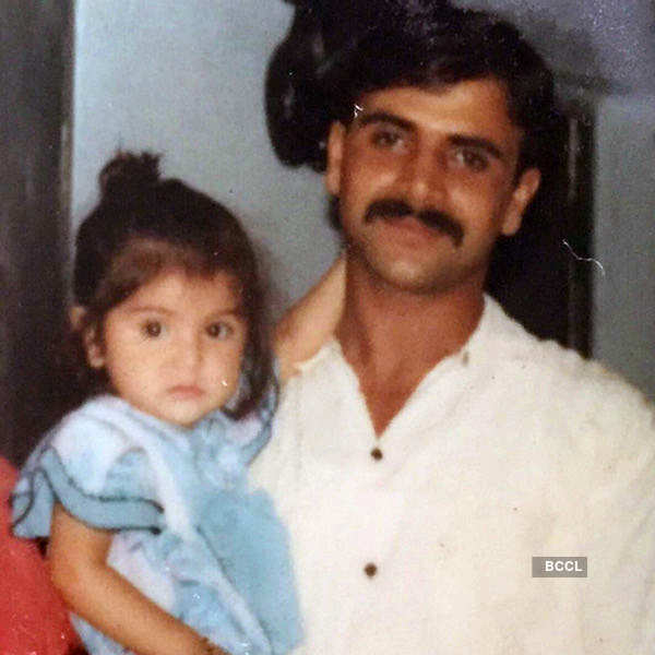 Rare childhood photos of Bollywood actresses with their dads