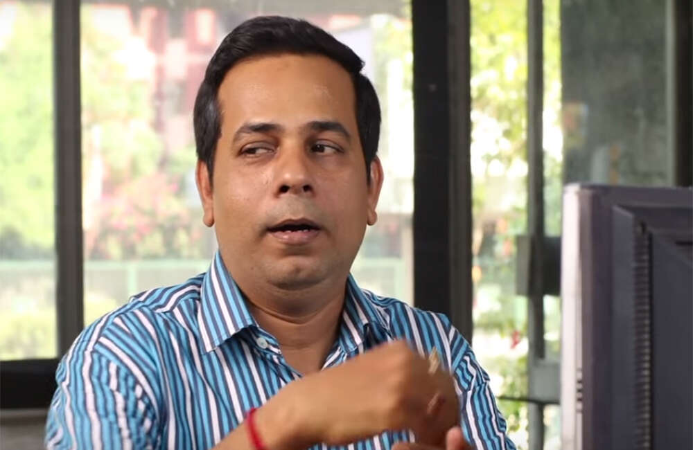 A still from Pramod Gupta J.E.