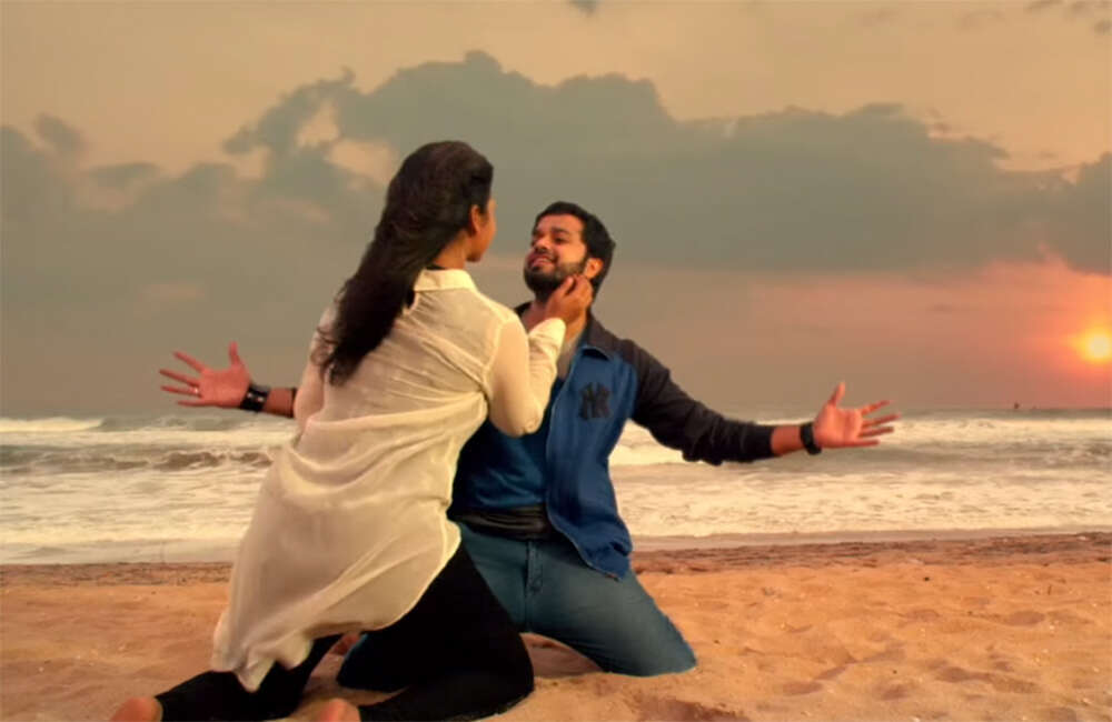A still from Aangila Padam