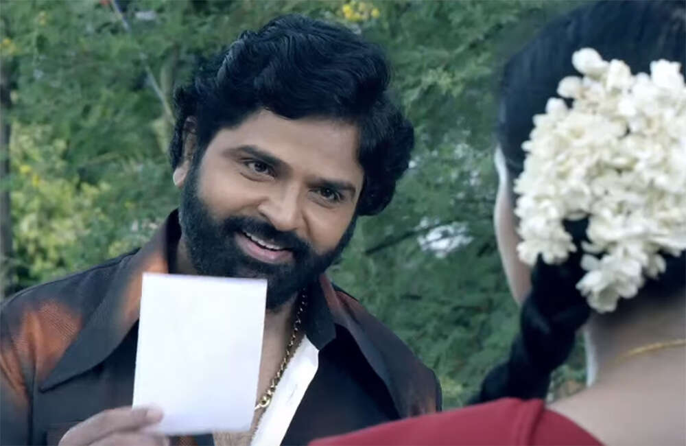 A still from Aangila Padam