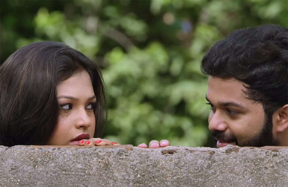 A still from Aangila Padam
