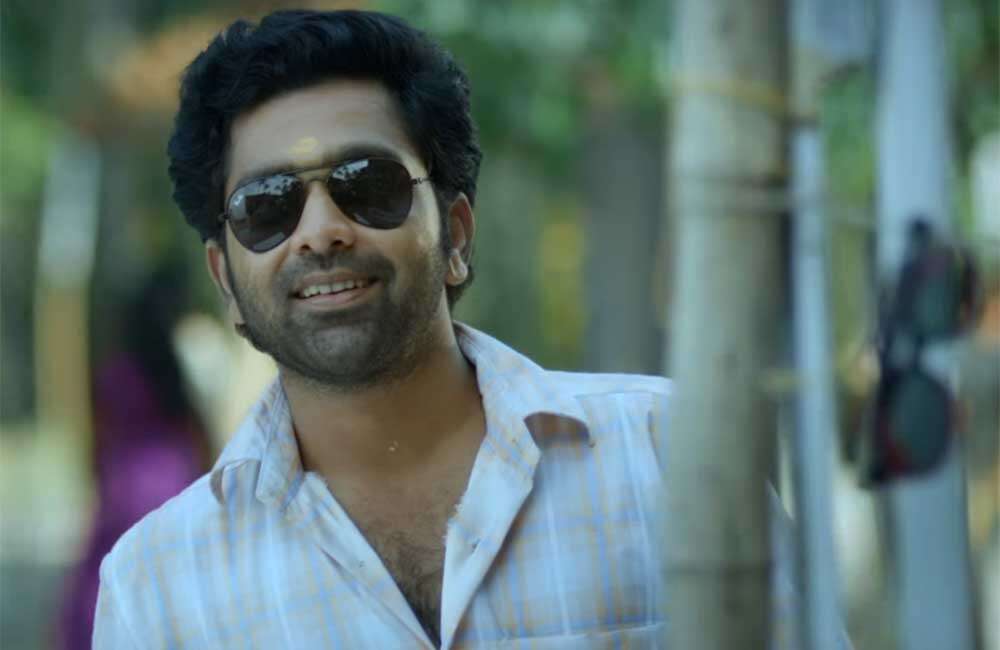 A still from Chembarathipoo