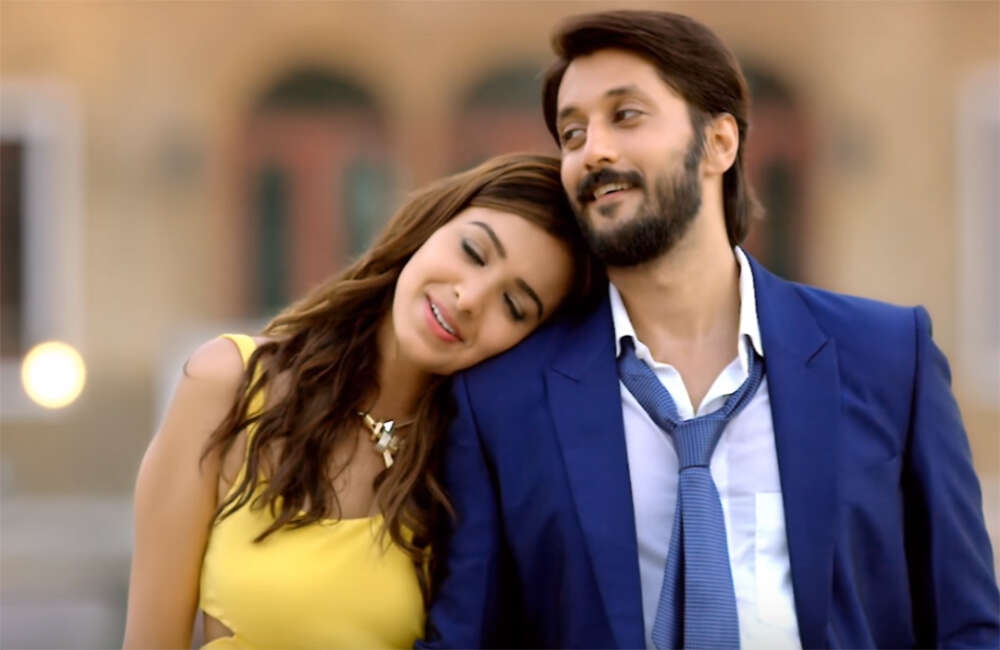 A still from Athiratha