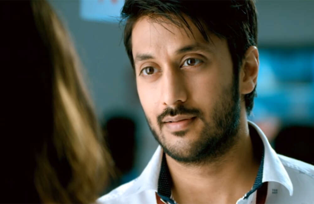 A still from Athiratha