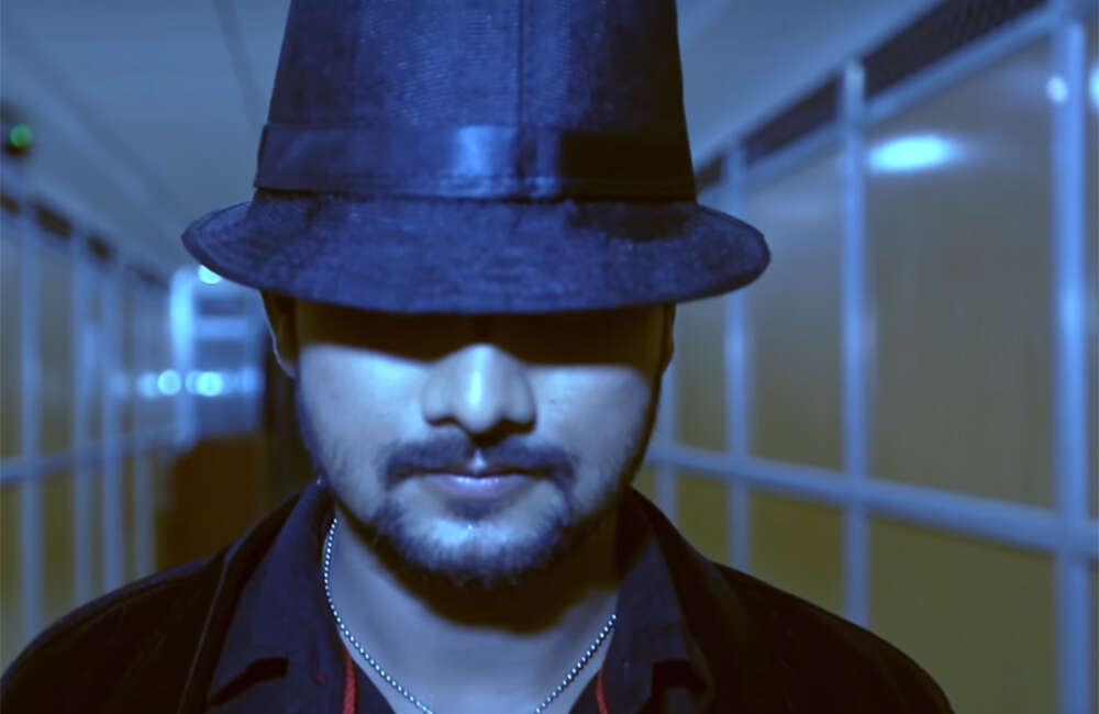 A still from To Premare Padila Pare