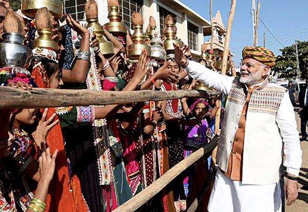 Narendra Modi holds rallies in Gujarat
