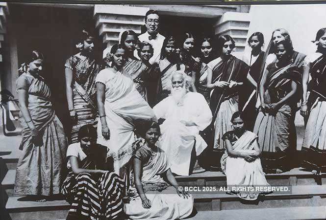 Rare Pictures Of Indira Gandhi On Display At This Exhibition 