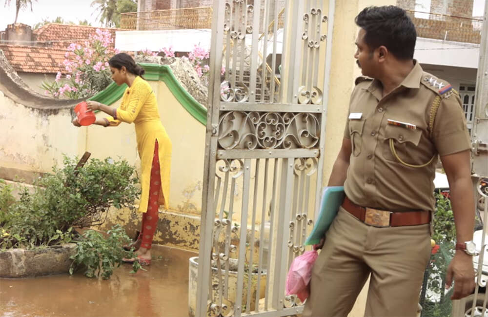 A still from Thiruttuppayale 2