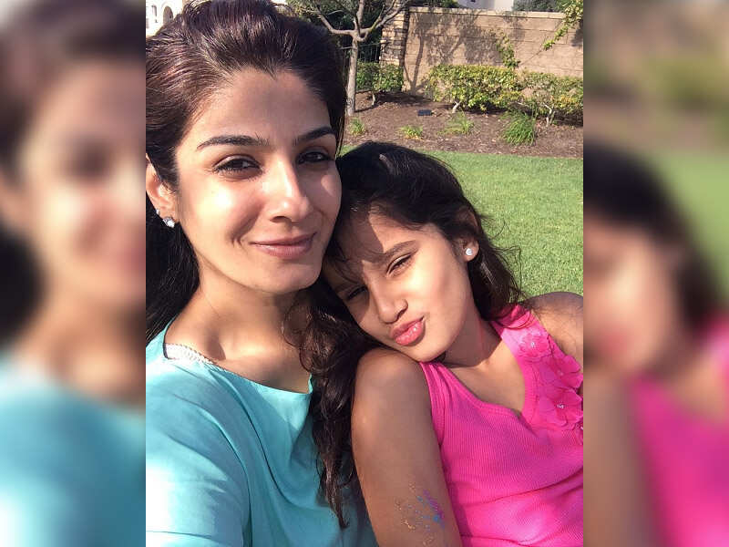 Raveena Tandon Shares Cute Sunkissed Picture With Her Mini Me