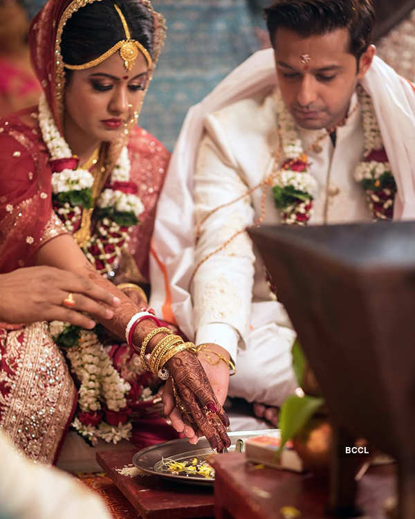 Vatsal Sheth ties the knot with his long-time girlfriend Ishita Dutta