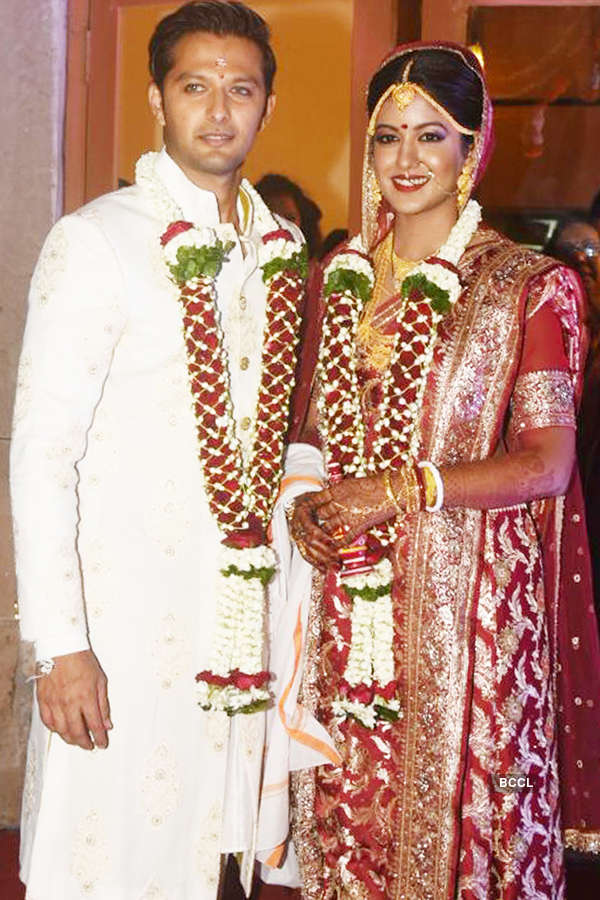 Vatsal Sheth ties the knot with his long-time girlfriend Ishita Dutta