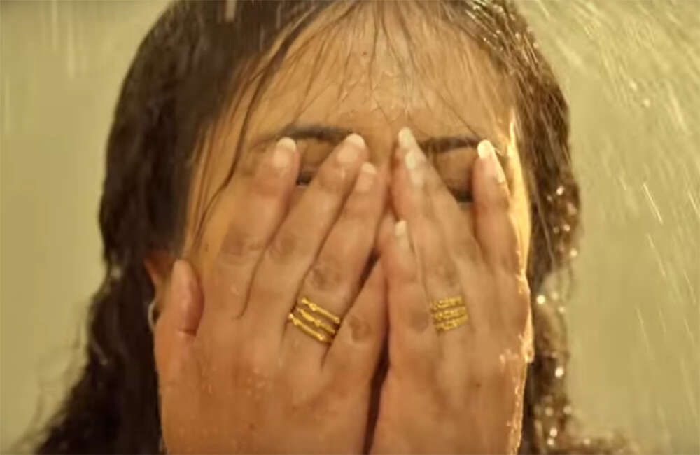 A still from Sadrishavakyam 24:29