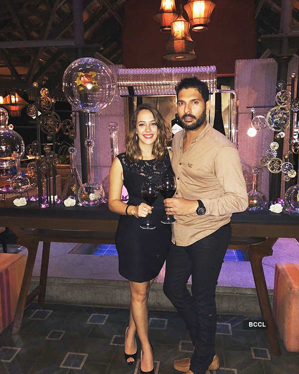 Yuvraj Singh & Hazel Keech ring in their first anniversary with a cosy dinner date