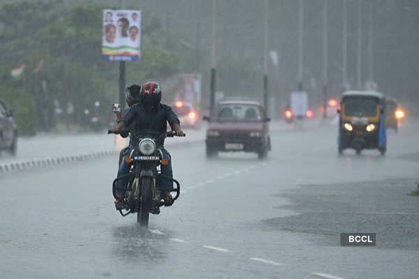 Cyclone Ockhi: Several killed as heavy rains lash Kerala, Tamil Nadu