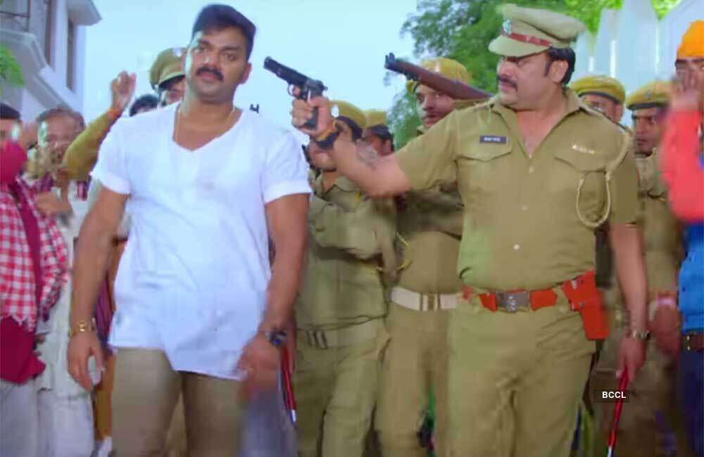 A still from Saiyaan Superstar