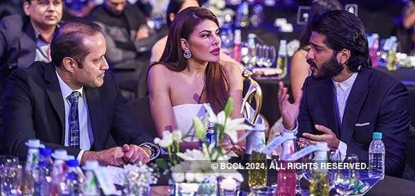 Filmfare Glamour and Style Awards 2017: Best candid shots