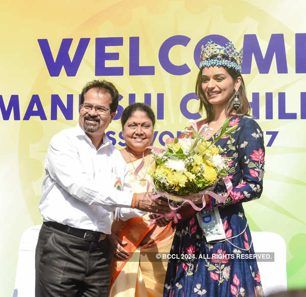 Miss World 2017 Manushi Chhillar's homecoming parade in Mumbai