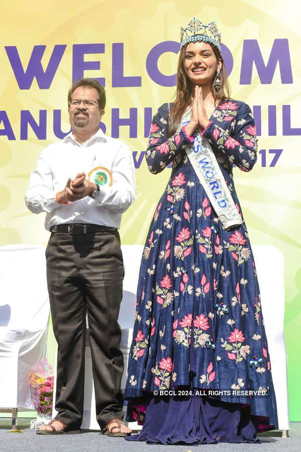 Miss World 2017 Manushi Chhillar's homecoming parade in Mumbai