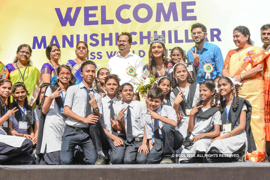 Miss World 2017 Manushi Chhillar's homecoming parade in Mumbai