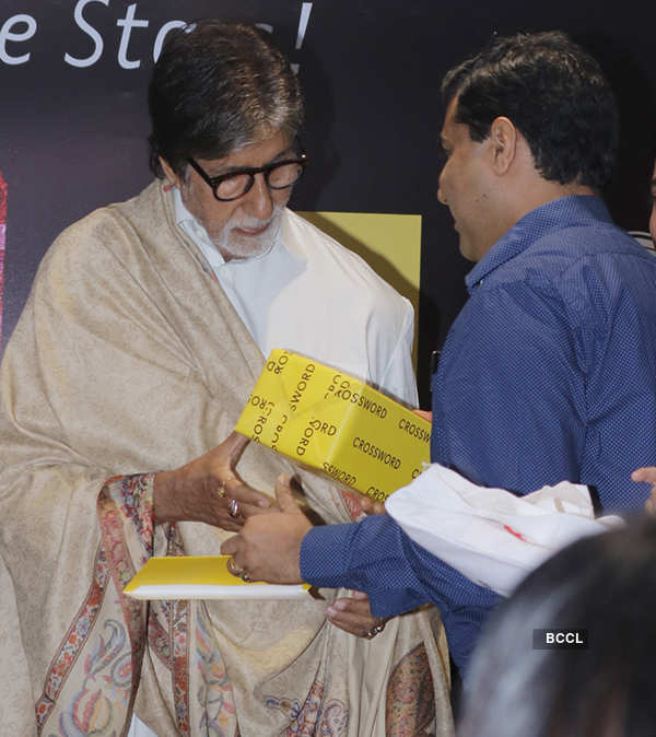 Amitabh Bachchan launches 'Bollywood', the book