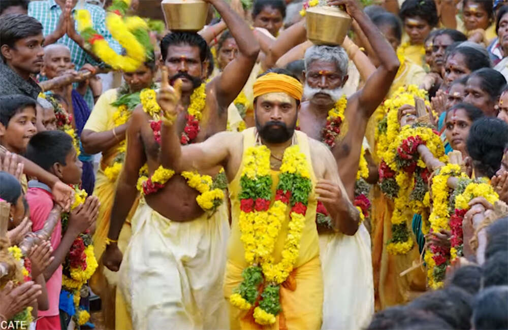 A still from Kodiveeran