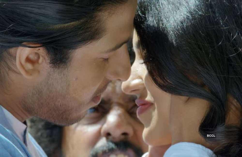 A still from Chennai 2 Singapore