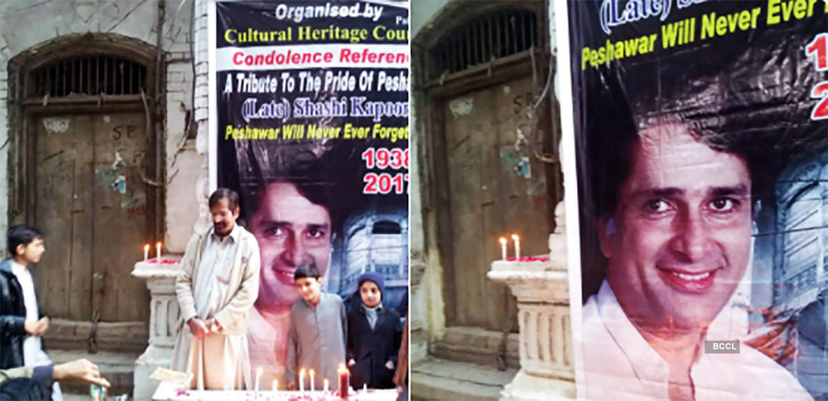 Pakistani fans pay tribute to legendary actor Shashi Kapoor outside his ancestral house