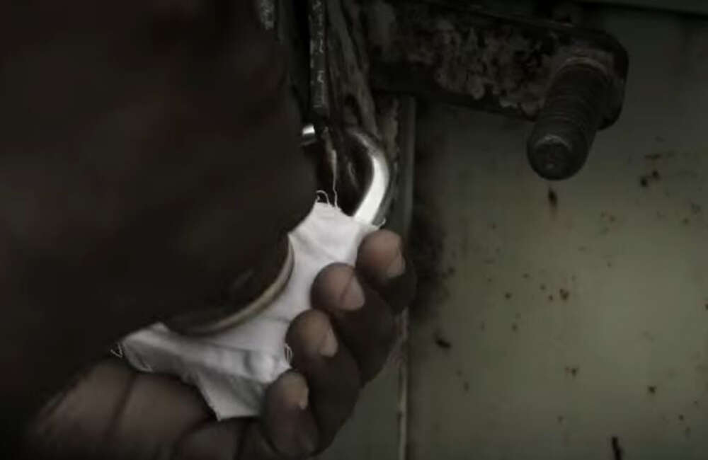 A still from Dollar Desam