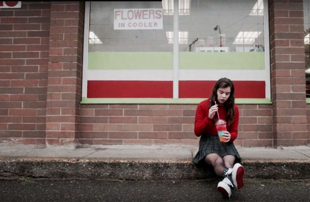 A still from The Edge Of Seventeen