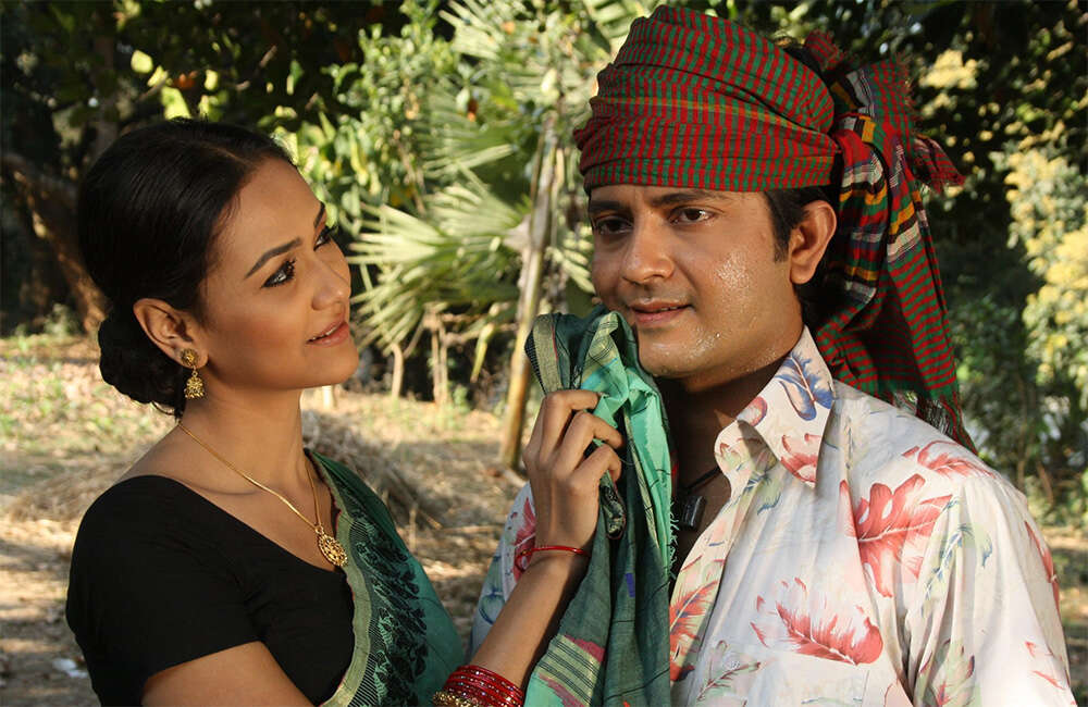 A still from Ei Tumi Shei Tumi