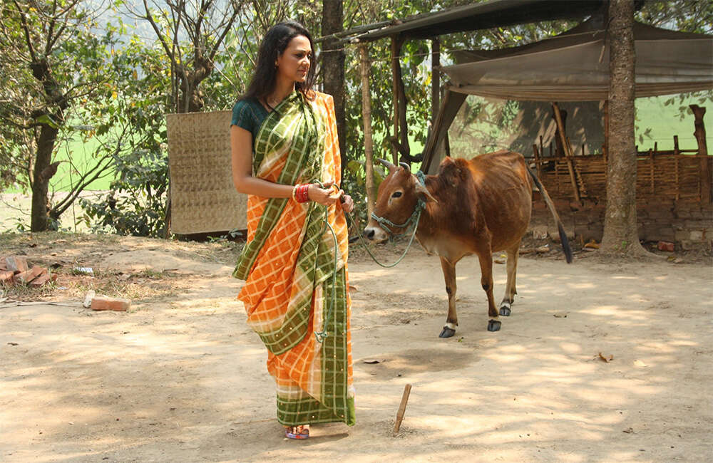 A still from Ei Tumi Shei Tumi