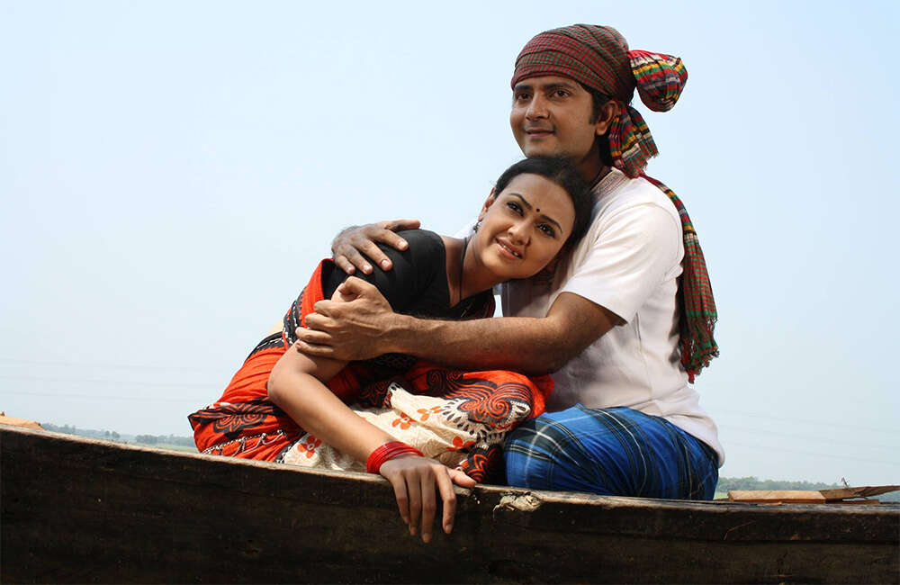 A still from Ei Tumi Shei Tumi