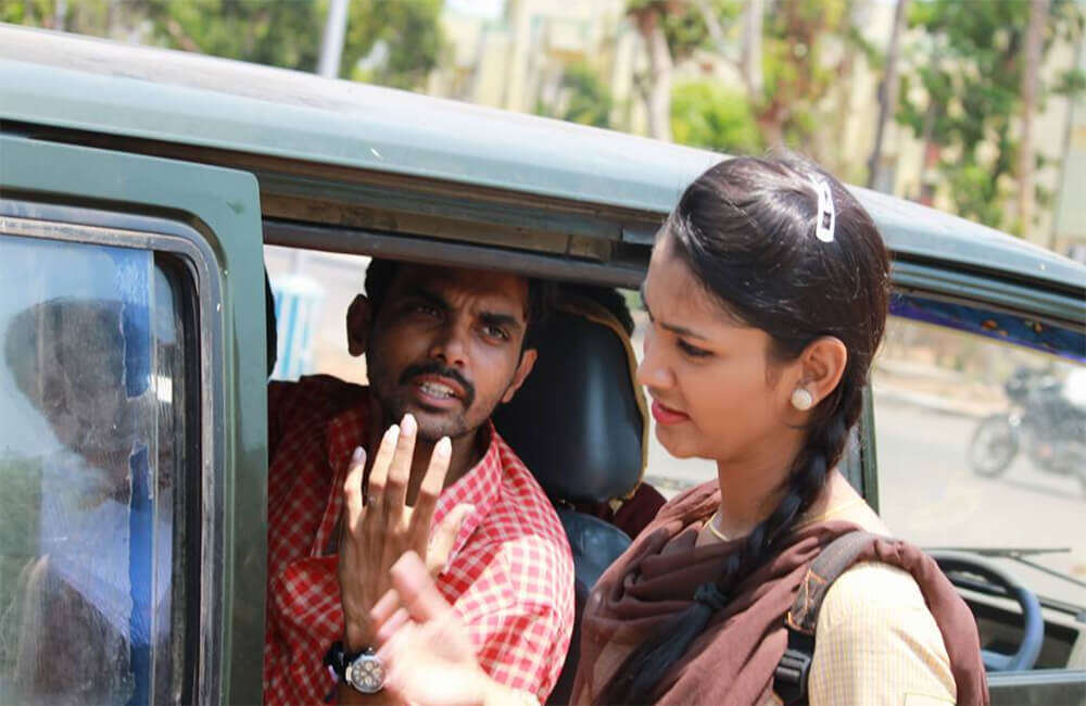 A still from 4G