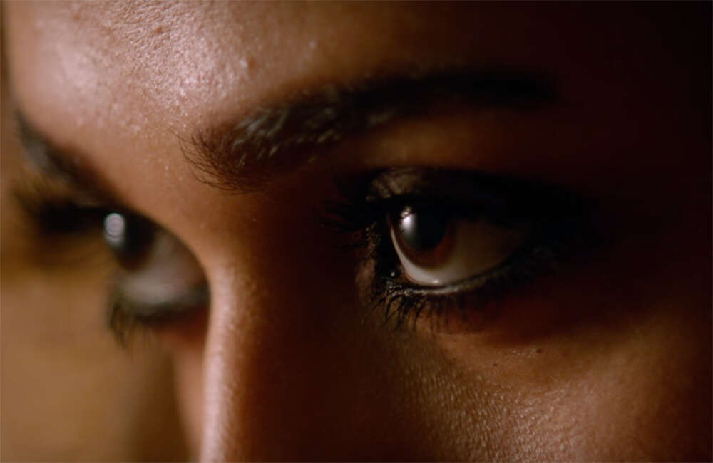 A still from Imaikkaa Nodigal