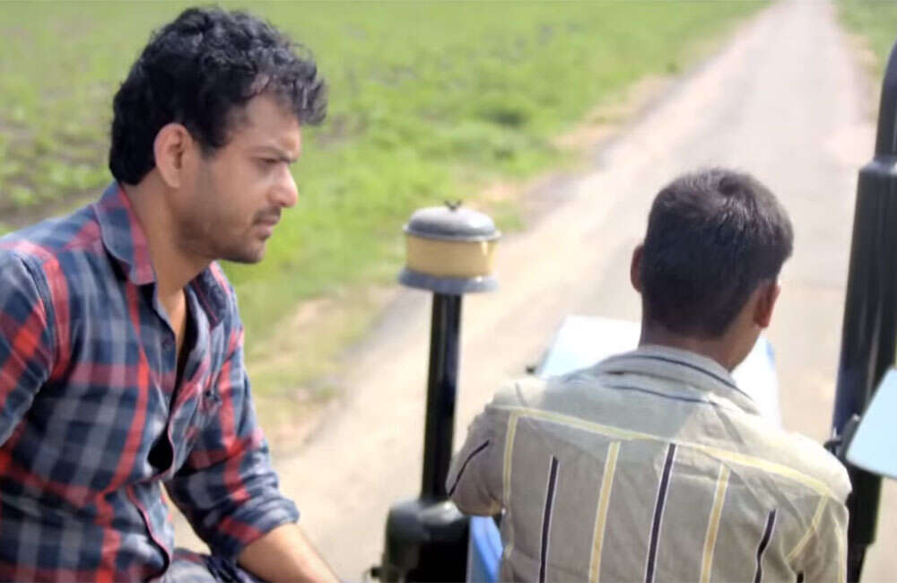 A still from Annadatha