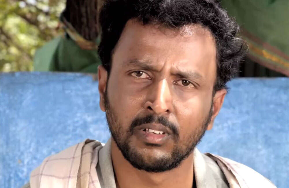 A still from Annadatha