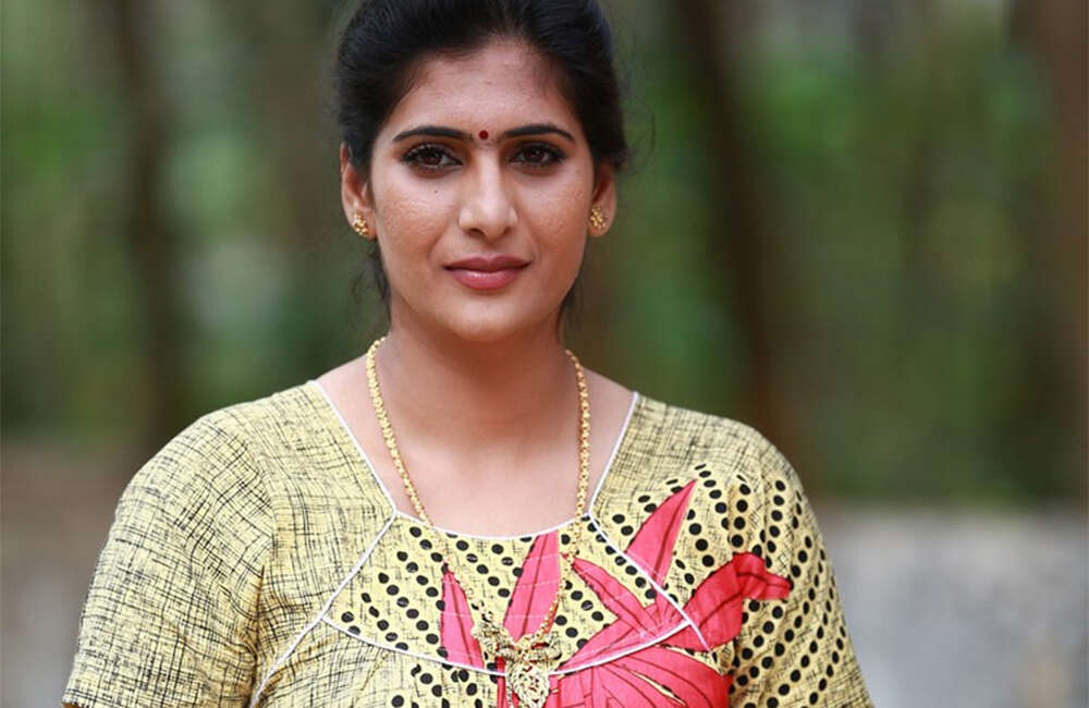 A still from Sakhavinte Priyasakhi