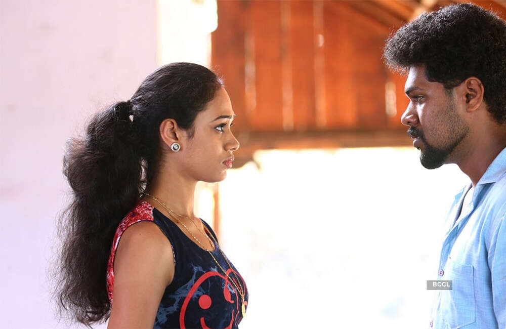 A still from Sakhavinte Priyasakhi