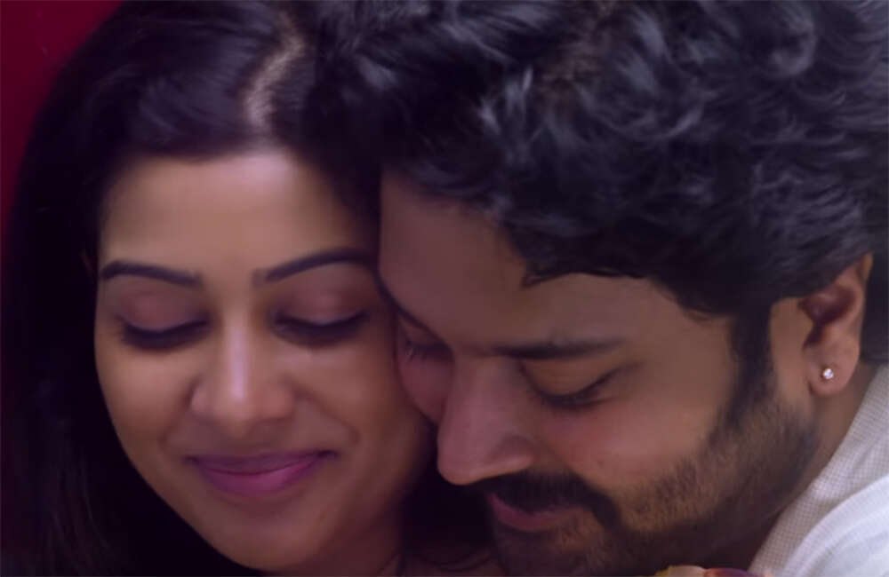A still from Thittam Poattu Thirudura Kootam