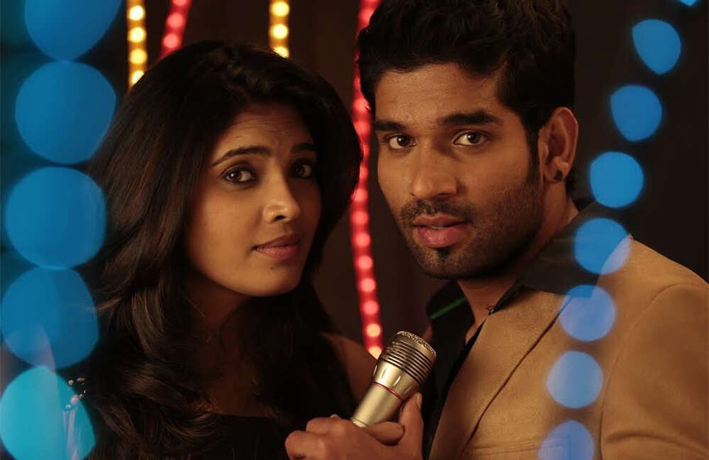 A still from Adhi Maedhavigal