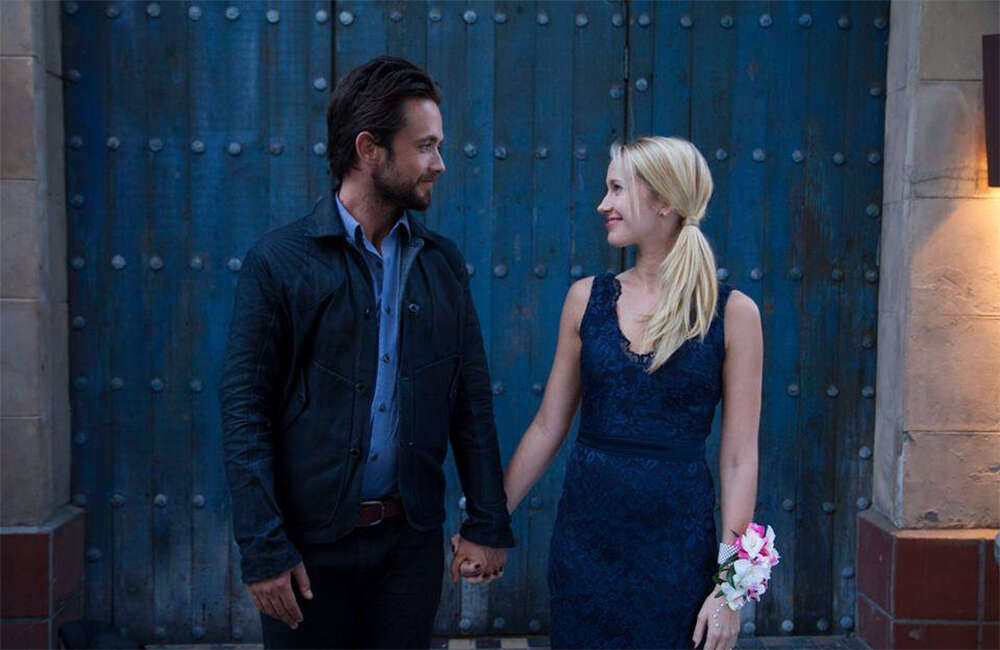 A still from 1 Night