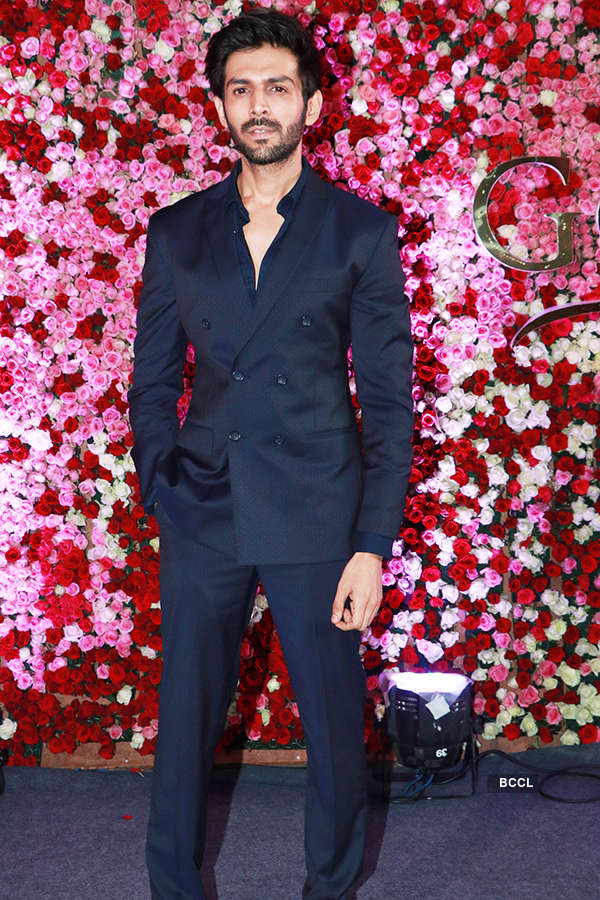 Bollywood stars glam it up for Golden Rose Awards 2017