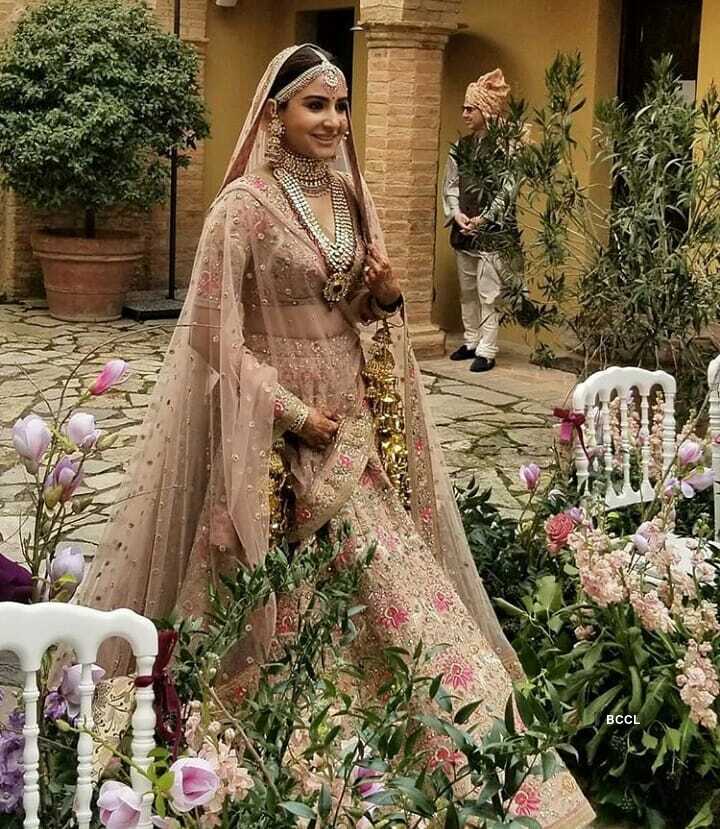 Anushka Sharma's Wedding Pics