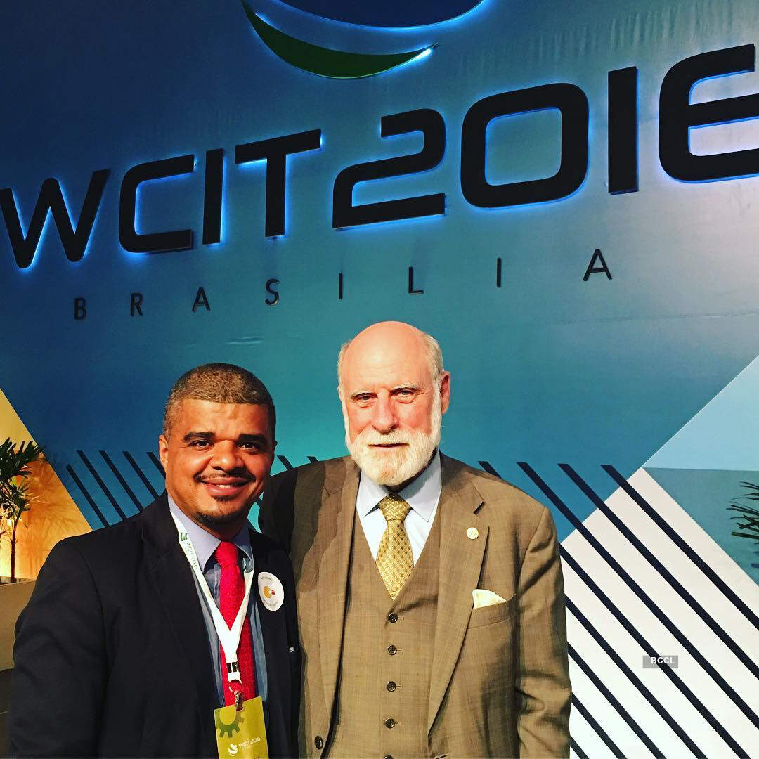 'Father of the internet' opposes FCC