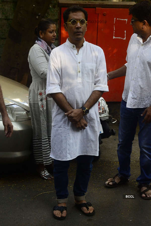 Bollywood celebs attend Neeraj Vora's funeral